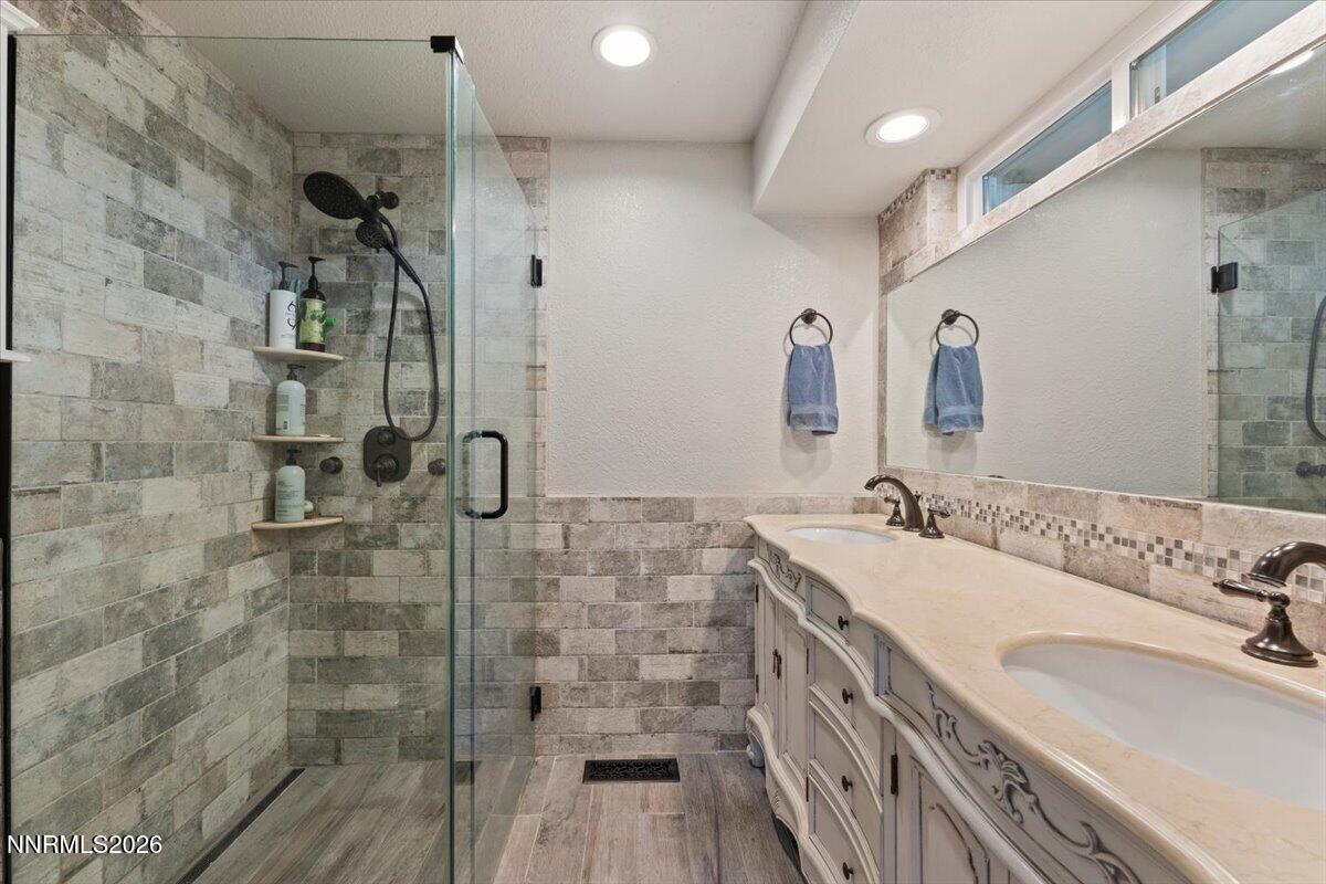 120 Drew Drive Reno, NV 89511 - Photo 37 of 64 29-120 Drew Drive Reno NV 89511 (29 of 7
