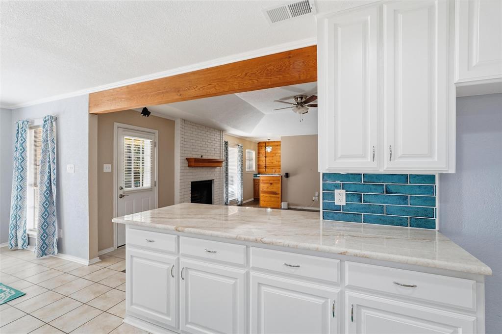 5240 Hill Ridge Drive Fort Worth, TX 76135 - Photo 16 of 40