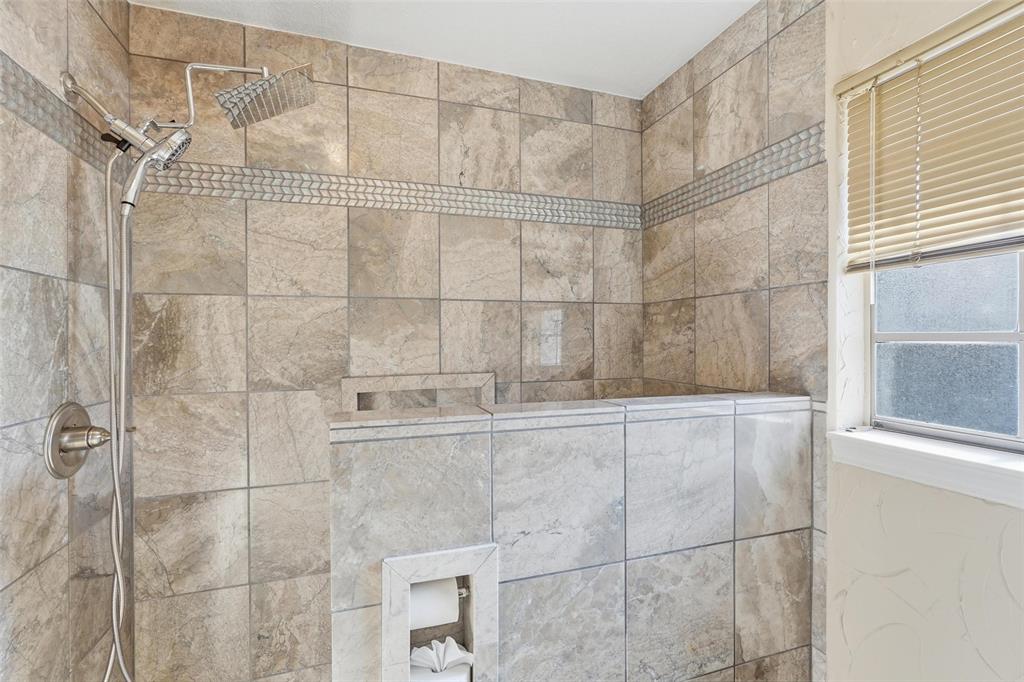 5240 Hill Ridge Drive Fort Worth, TX 76135 - Photo 24 of 40