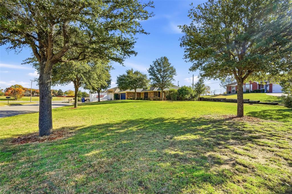 5240 Hill Ridge Drive Fort Worth, TX 76135 - Photo 34 of 40