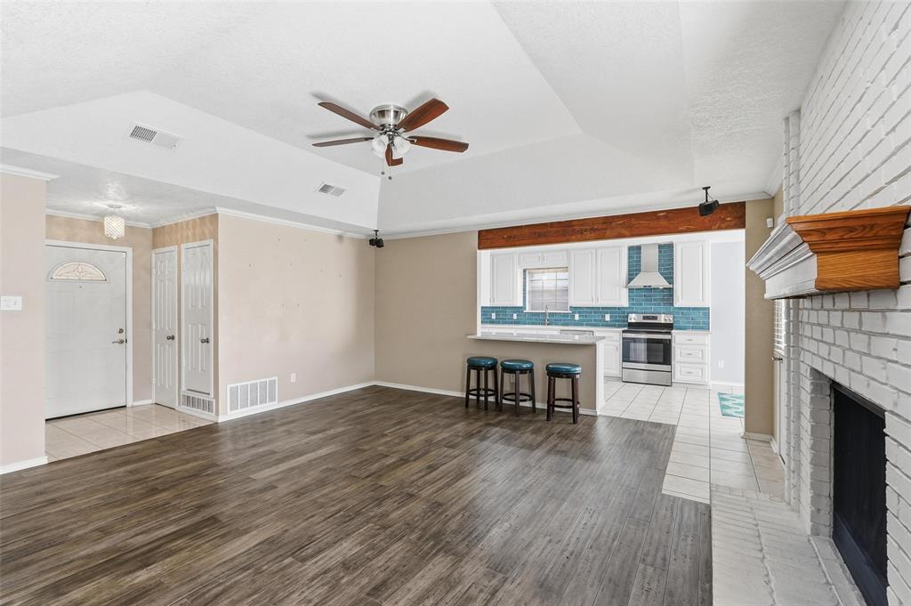 5240 Hill Ridge Drive Fort Worth, TX 76135 - Photo 7 of 40