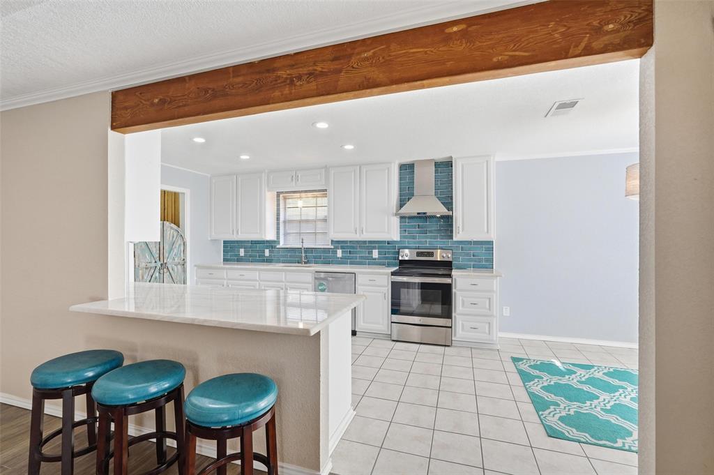 5240 Hill Ridge Drive Fort Worth, TX 76135 - Photo 8 of 40