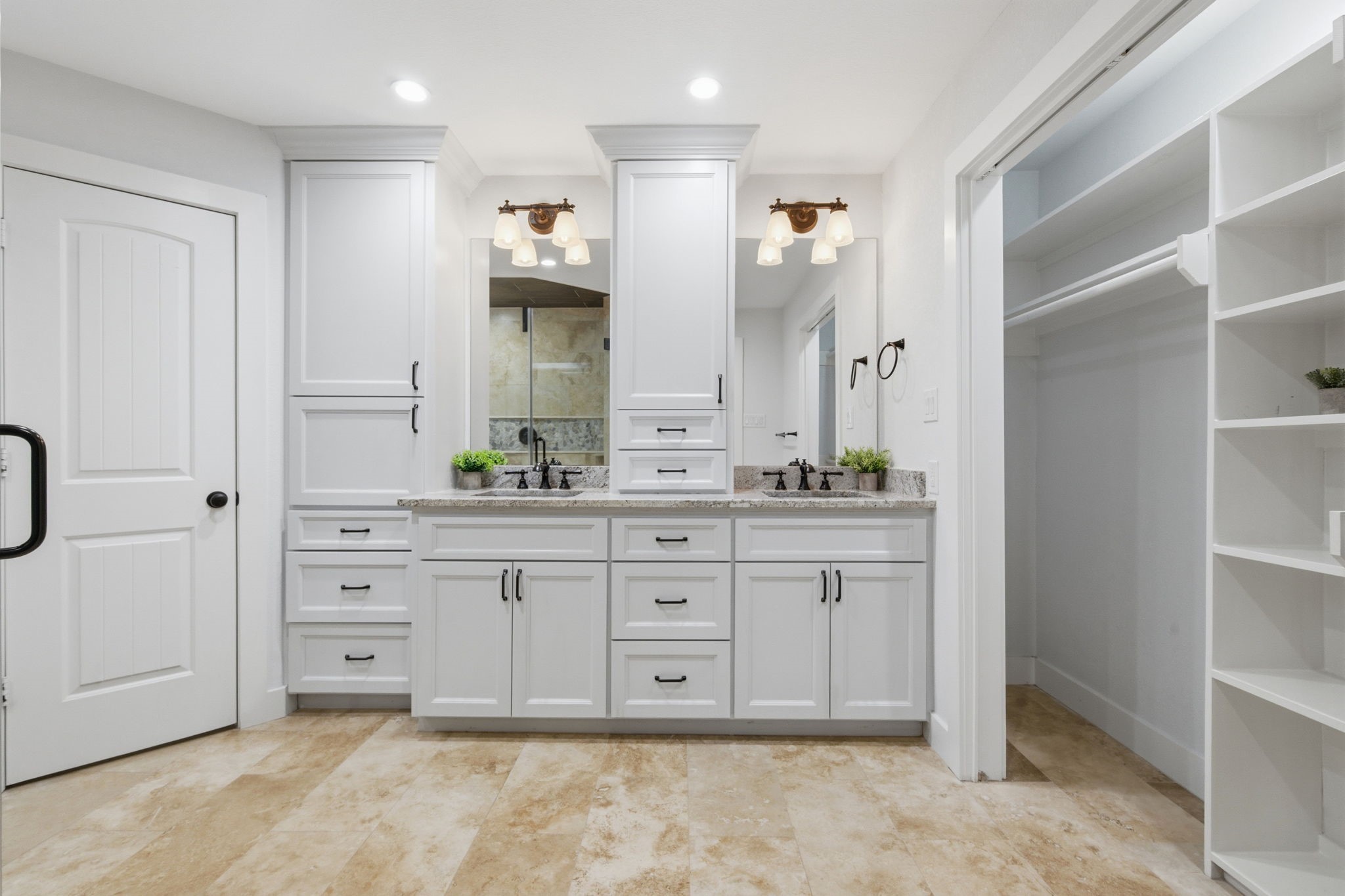 14 Ridgeline Court Spring, TX 77381 - Photo 22 of 40 Beautifully updated Primary Bath with double sinks, lots of storage and additional closet space