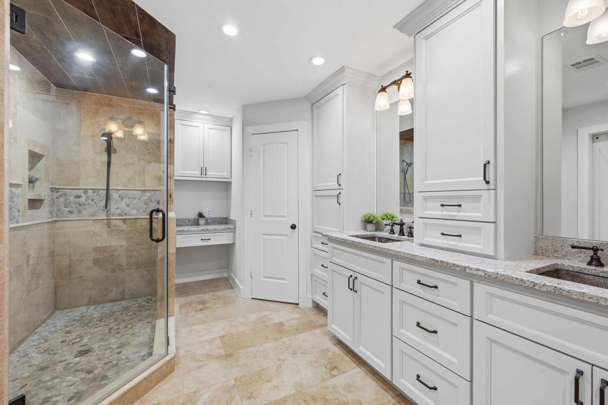 14 Ridgeline Court Spring, TX 77381 - Photo 23 of 40 Here is another view of the Primary Bath showing the lovely & spacious updated tile and stone shower with spotless glass enclosure