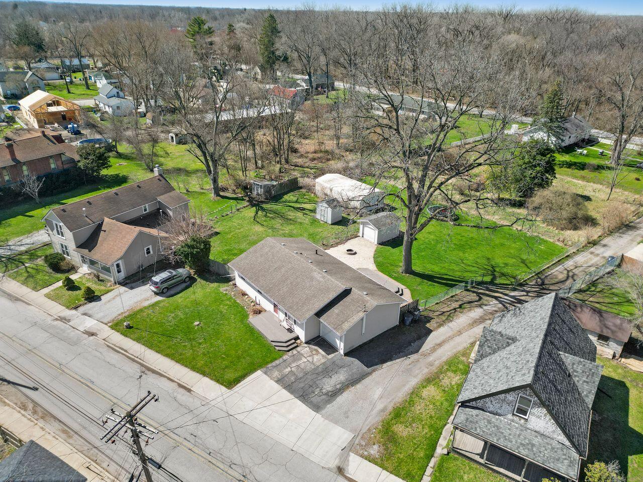 204 Wagner Road Porter, IN 46304 - Photo 21 of 25 1280x960