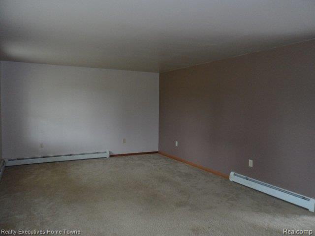 14471 Jeddo Road Yale, MI 48097 - Photo 12 of 18 264-096829 - Living Room (640x48
