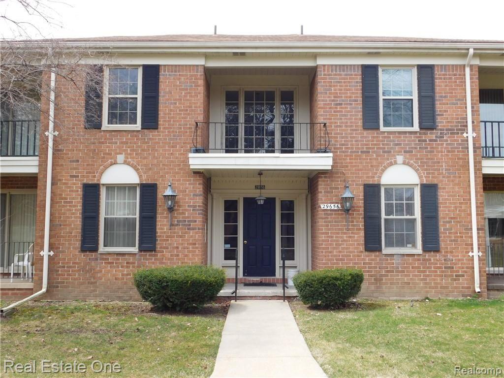 29656 Middlebelt Road, Unit 26 Farmington Hills, MI 48334 - Photo 2 of 39
