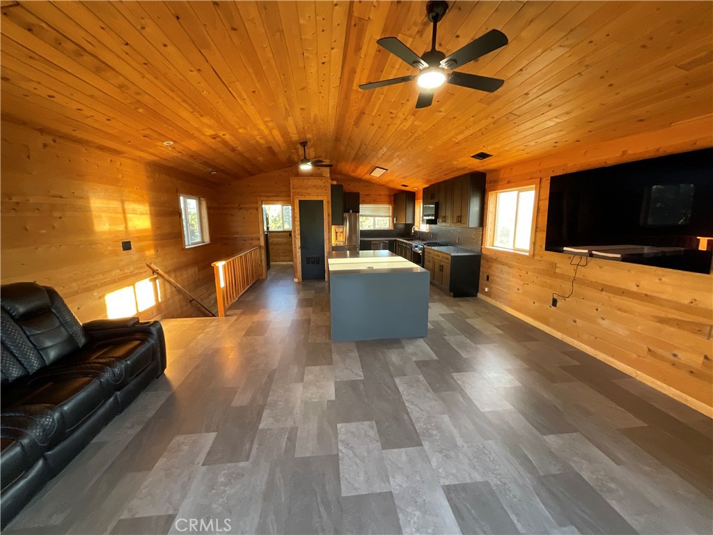 13730 Feldman Road Montague, CA 96064 - Photo 9 of 30