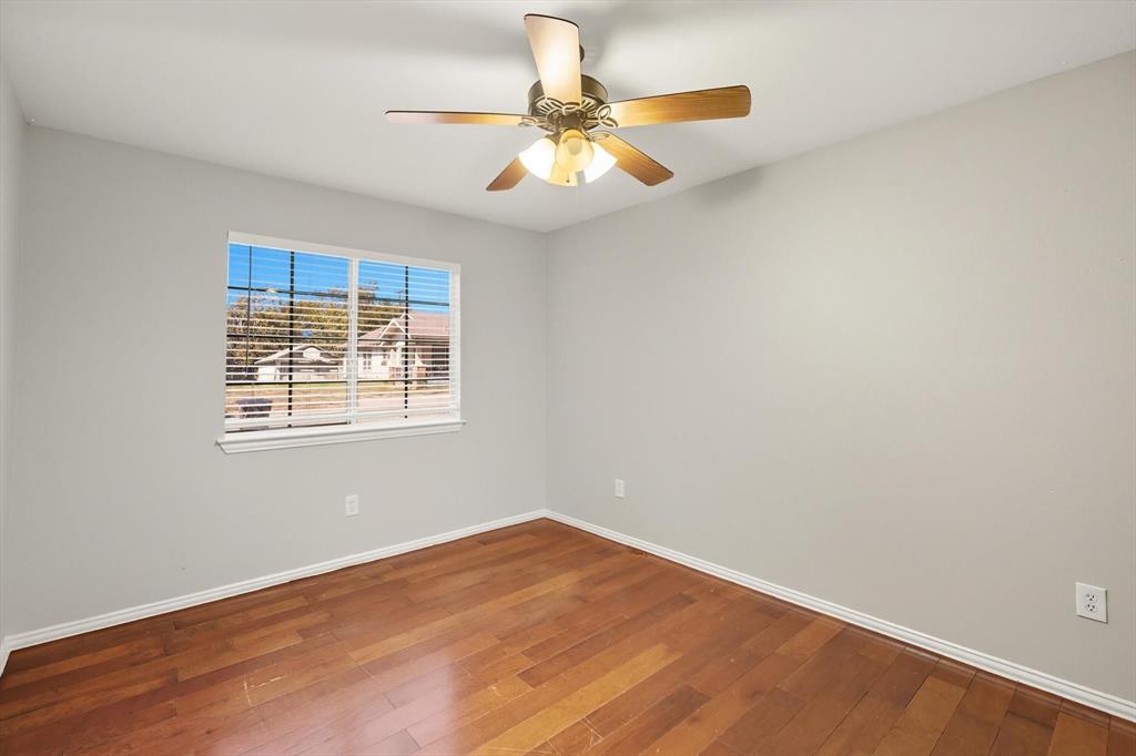 1909 May Street Fort Worth, TX 76110 - Photo 12 of 26