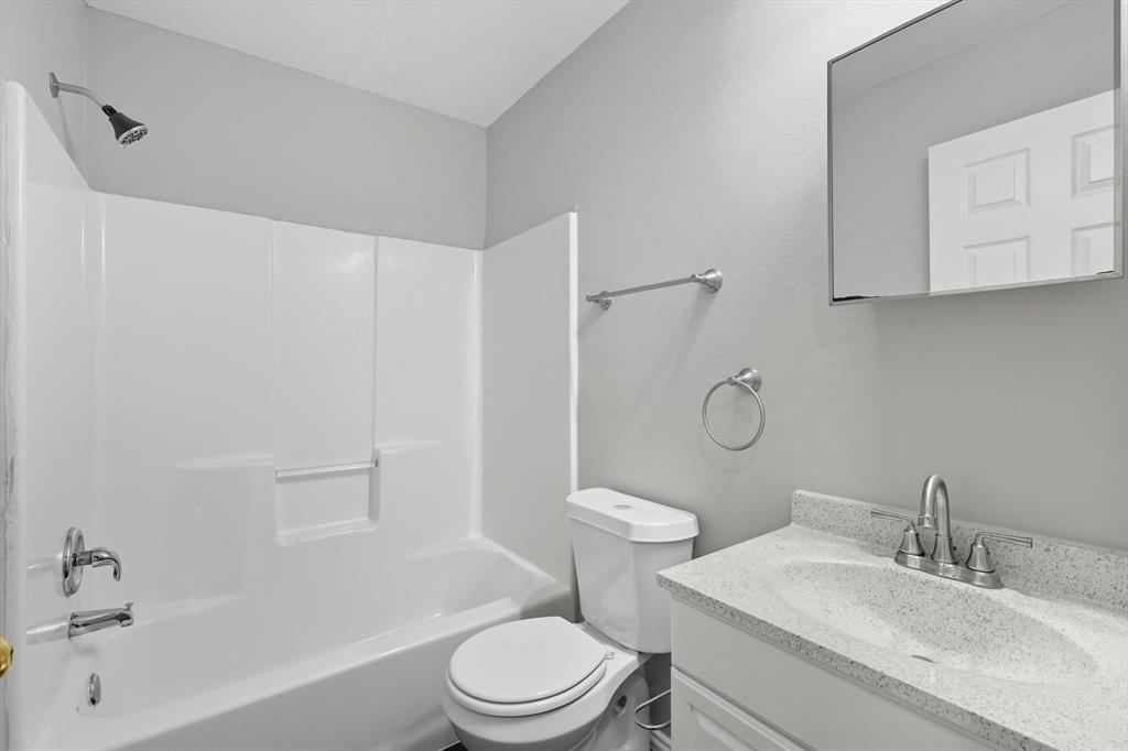 1909 May Street Fort Worth, TX 76110 - Photo 20 of 26