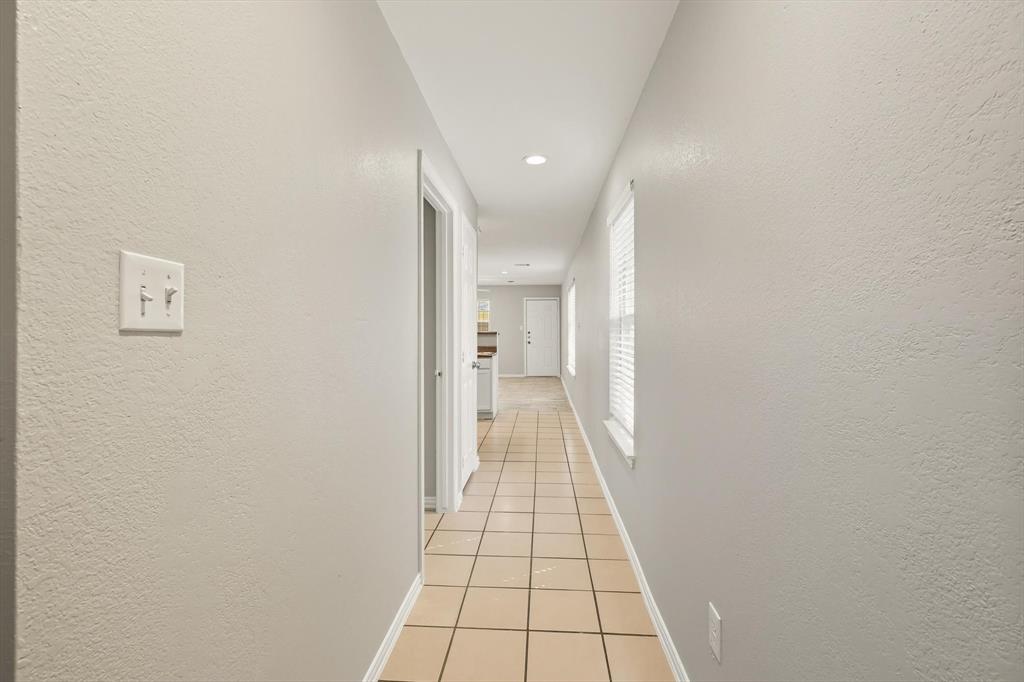 1909 May Street Fort Worth, TX 76110 - Photo 5 of 26