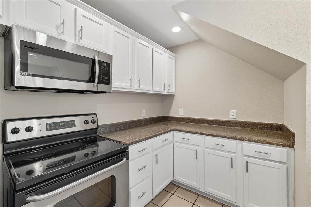 1909 May Street Fort Worth, TX 76110 - Photo 10 of 26