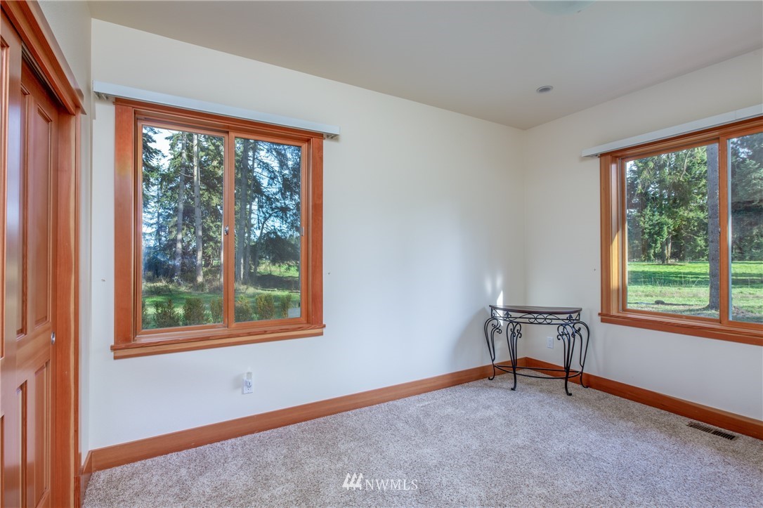 11310 Harris Road Southeast Yelm, WA 98597 - Photo 15 of 25 Gallery Image 15