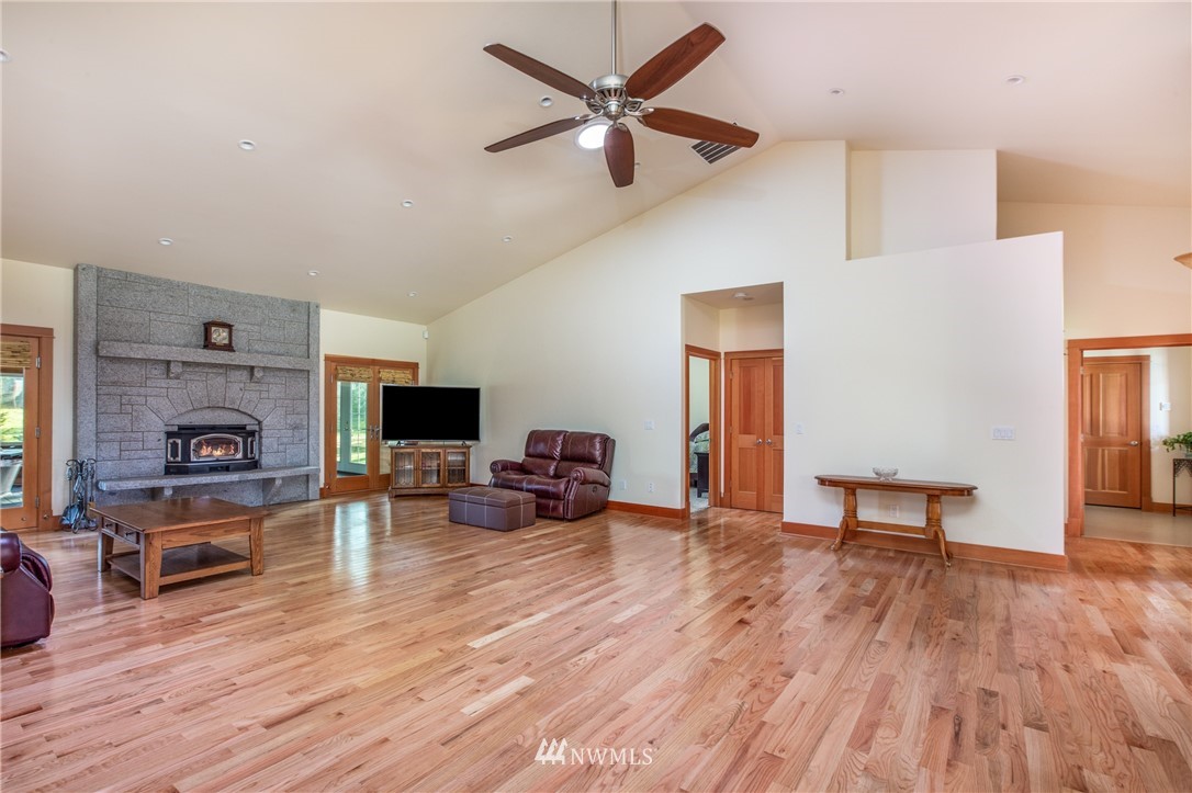 11310 Harris Road Southeast Yelm, WA 98597 - Photo 4 of 25 Gallery Image 4