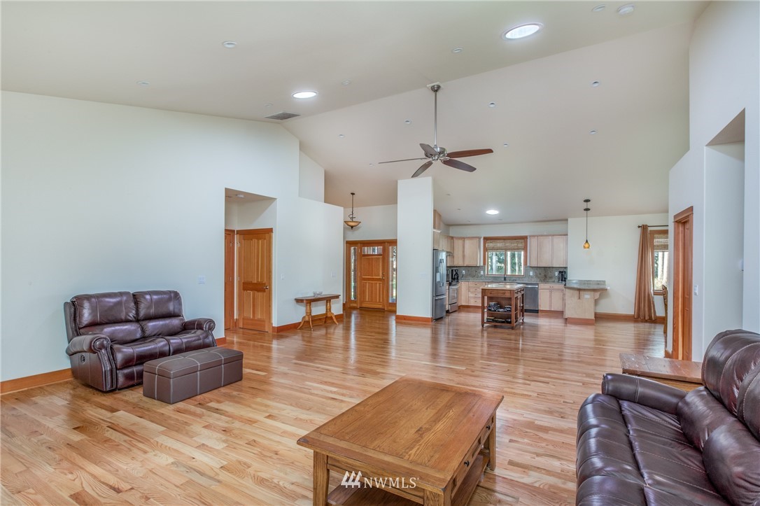 11310 Harris Road Southeast Yelm, WA 98597 - Photo 7 of 25 Gallery Image 7