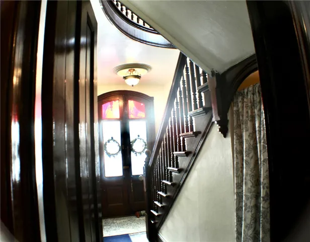 $829,000 | 144 Pete Hendricks Road, Middlefield, NY 13326