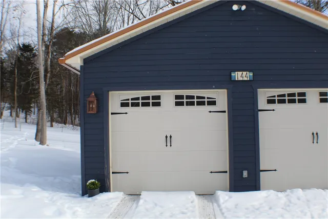 $829,000 | 144 Pete Hendricks Road, Middlefield, NY 13326