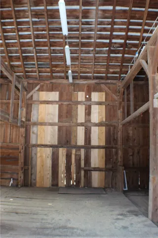 $829,000 | 144 Pete Hendricks Road, Middlefield, NY 13326