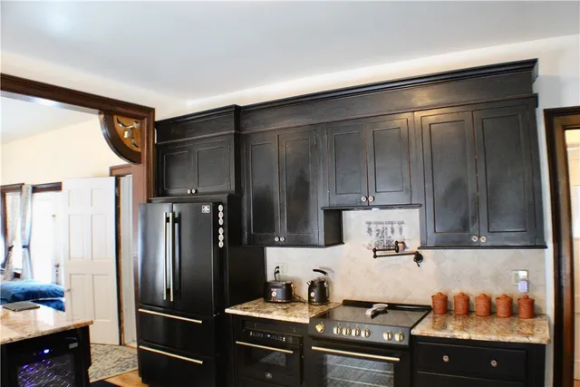 $829,000 | 144 Pete Hendricks Road, Middlefield, NY 13326