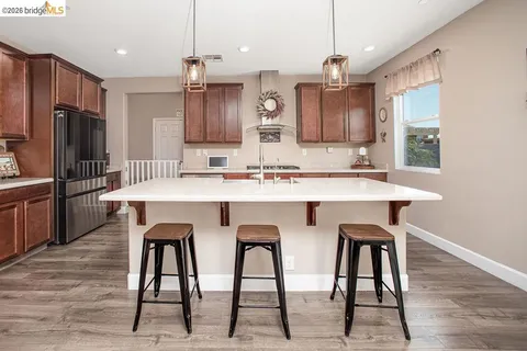 $849,000 | 2371 Cornwall Avenue, Manteca, CA 95337