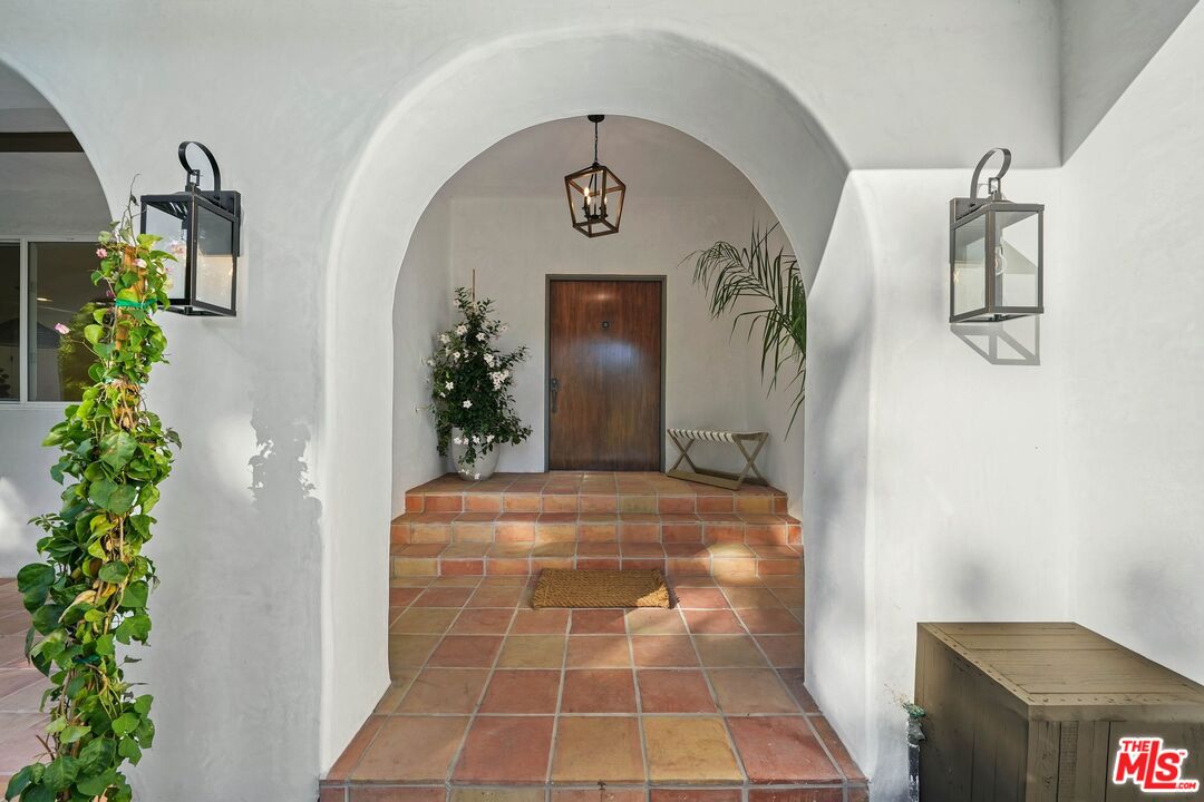 431 Montana Circle Ojai, CA 93023 - Photo 4 of 73