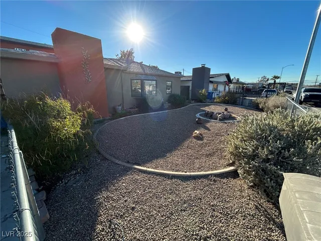 $1,995 | 113 Cedar Street, Henderson, NV 89015