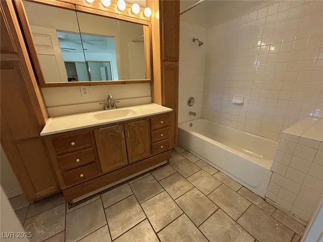 $1,995 | 113 Cedar Street, Henderson, NV 89015