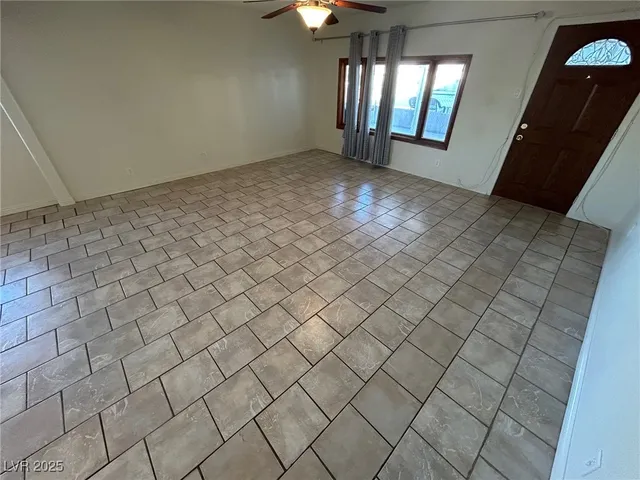 $1,995 | 113 Cedar Street, Henderson, NV 89015