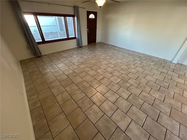 $1,995 | 113 Cedar Street, Henderson, NV 89015