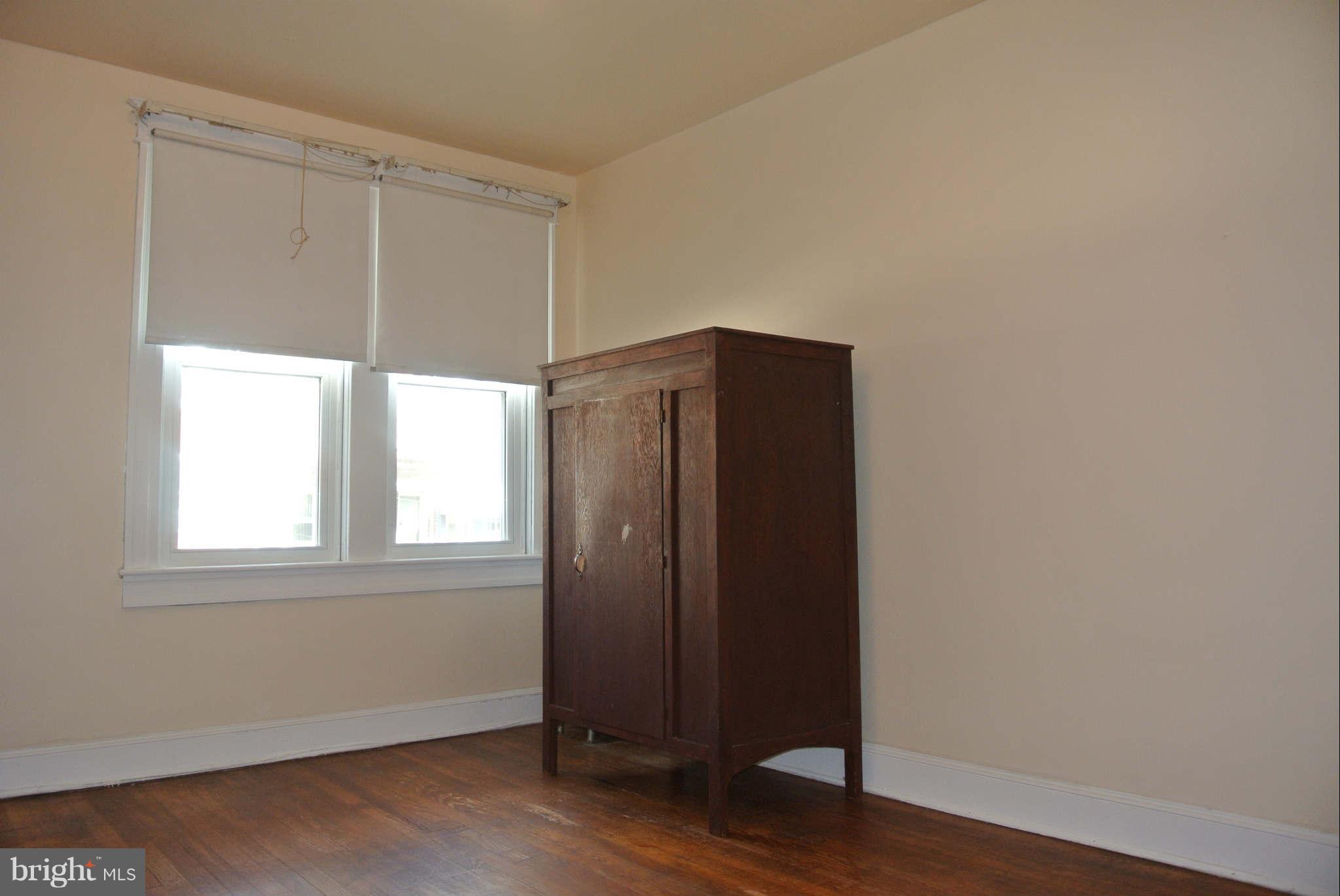 9 North Wickham Road Baltimore, MD 21229 - Photo 9 of 16 Bedroom 2