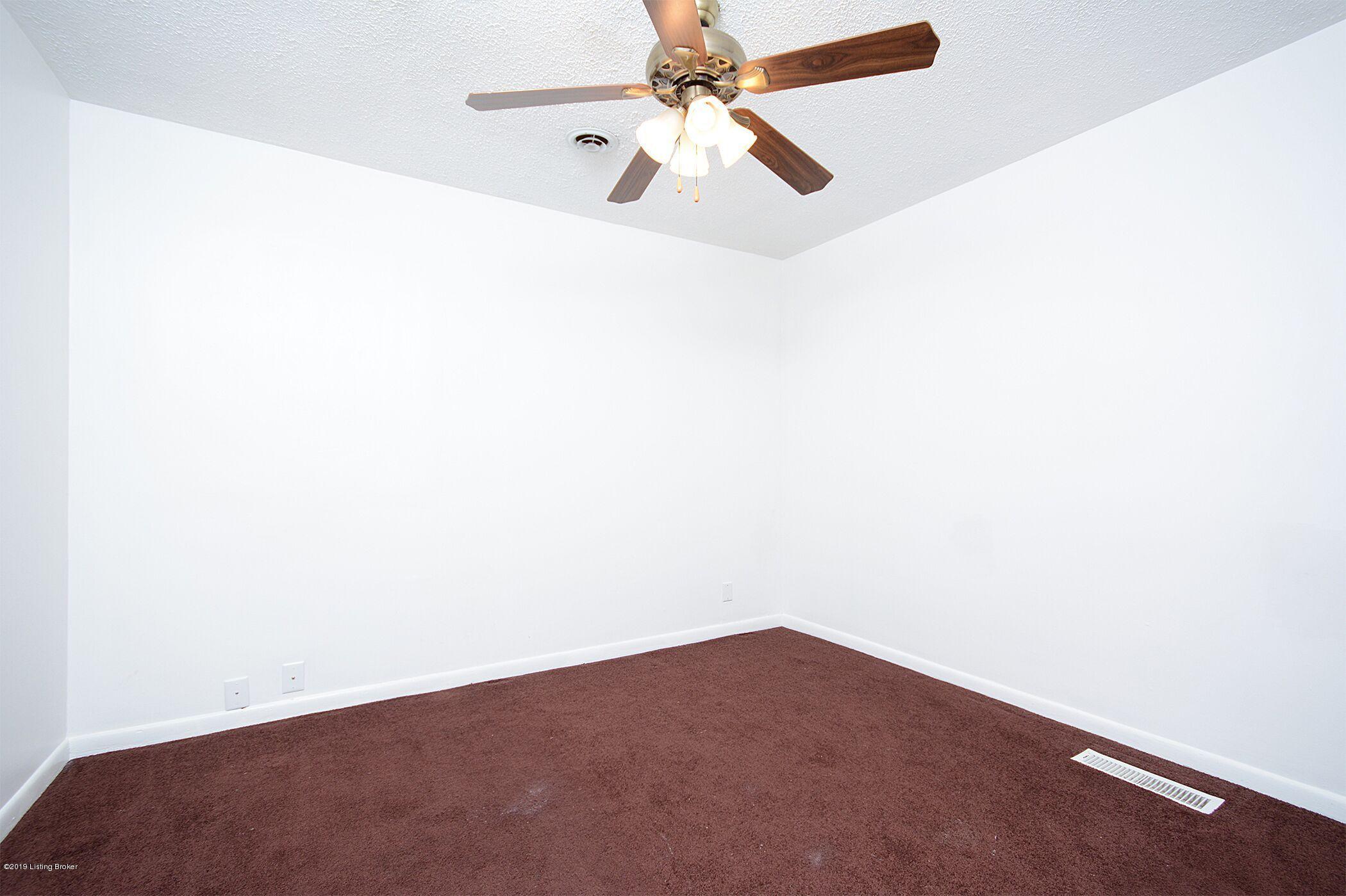 1901 Heaton Road Louisville, KY 40216 - Photo 21 of 36 BEDROOM