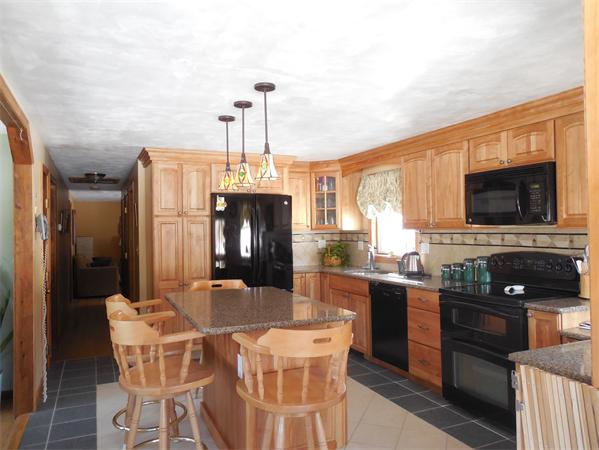 51 King Road Charlton, MA 01507 - Photo 3 of 18 Gallery Image 3