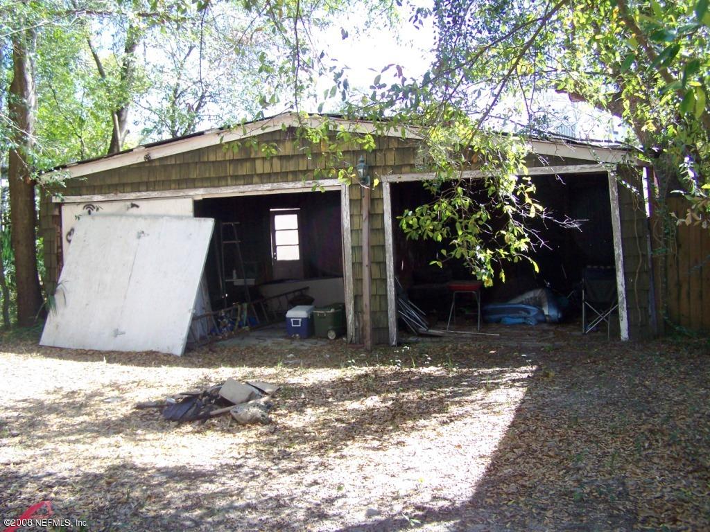 3562 Riverside Avenue Jacksonville, FL 32205 - Photo 8 of 11 garage