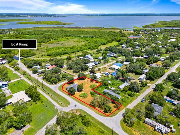 $100,000 | 133 Lake Street, Mathis, TX 78368