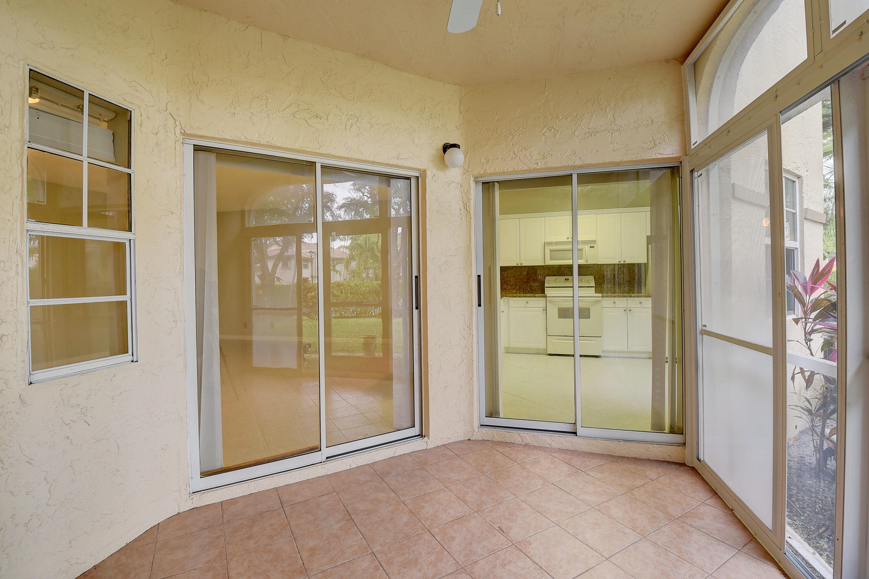 6672 Via Regina Boca Raton, FL 33433 - Photo 12 of 43 3 (13)