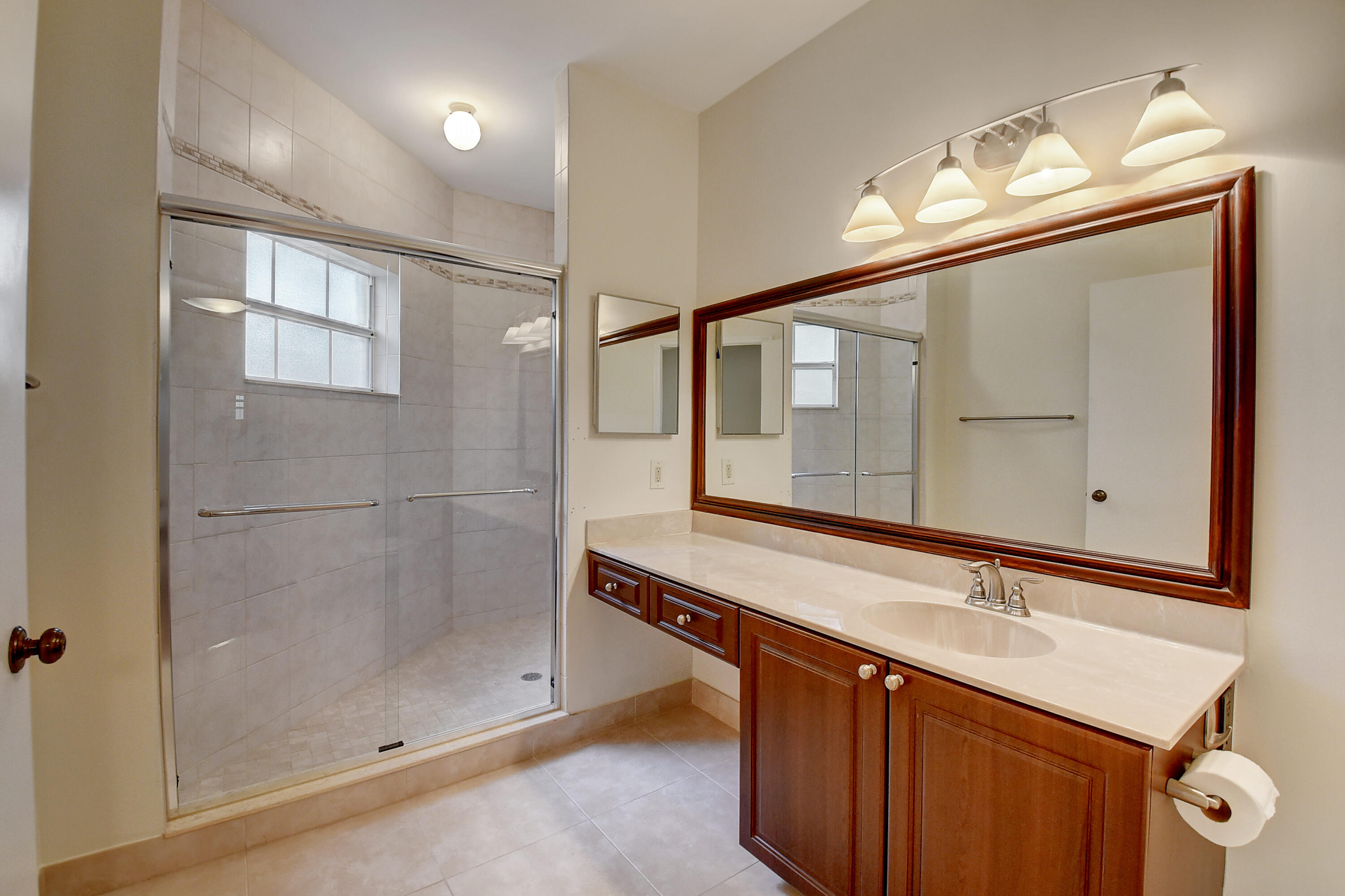 6672 Via Regina Boca Raton, FL 33433 - Photo 18 of 43 3 (19)