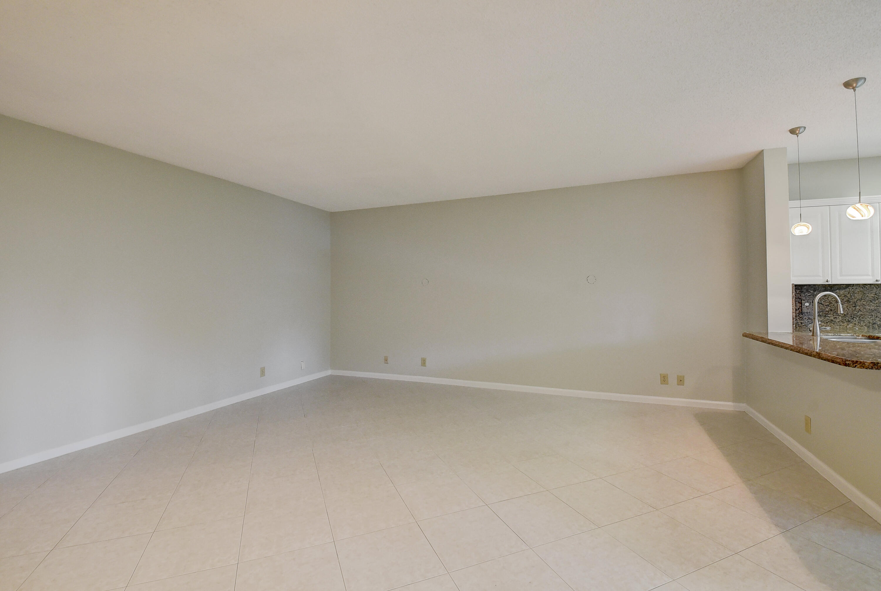 6672 Via Regina Boca Raton, FL 33433 - Photo 5 of 43 3 (5)