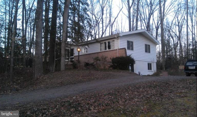 11015 Millbank Road King George, VA 22485 - Photo 2 of 12 Exterior (Front)