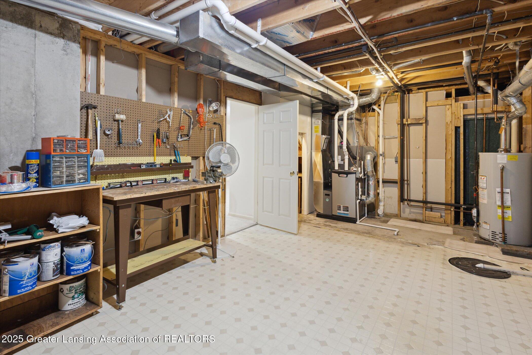 2415 North Aurelius Road, Unit 17 Holt, MI 48842 - Photo 38 of 42 40-2415-N-Aurelius-Rd-Unit-17-Holt-MI-48