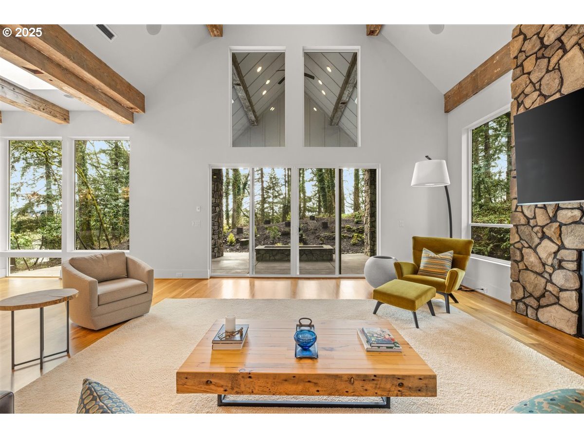 2193 Northeast 3rd Avenue Camas, WA 98607 - Photo 13 of 35 a living room with furniture rug and lamp