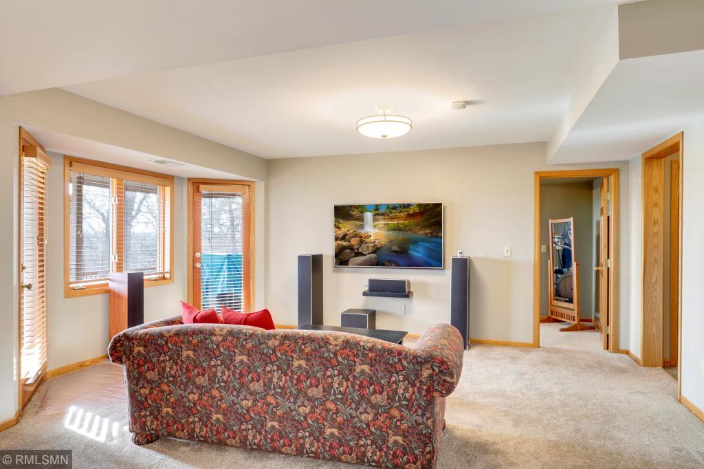702 Bridle Ridge Road Eagan, MN 55123 - Photo 11 of 12 Gallery Image 11