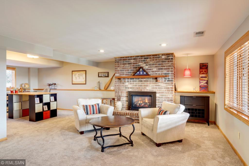702 Bridle Ridge Road Eagan, MN 55123 - Photo 10 of 12 Gallery Image 10
