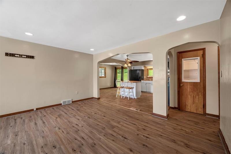 Photo taken from previous rental listing