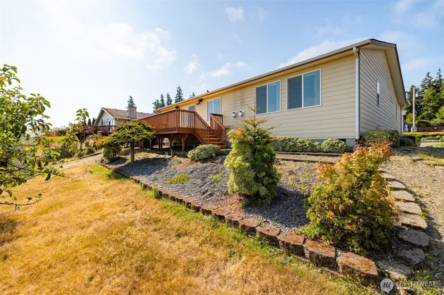 a house view with a outdoor space