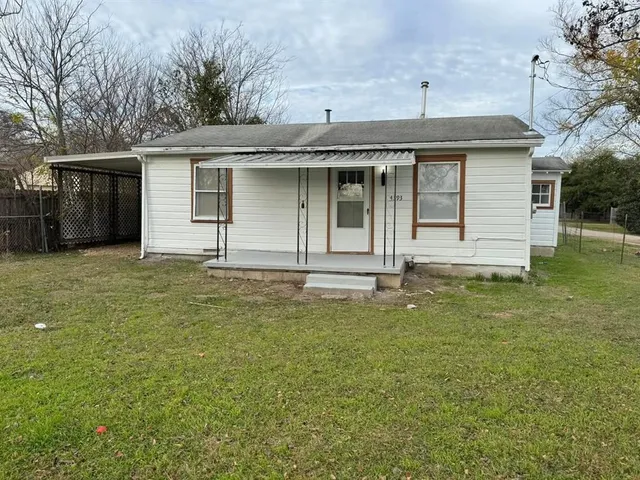 $129,000 | 4393 Old Dallas Road, Elm Mott, TX 76640