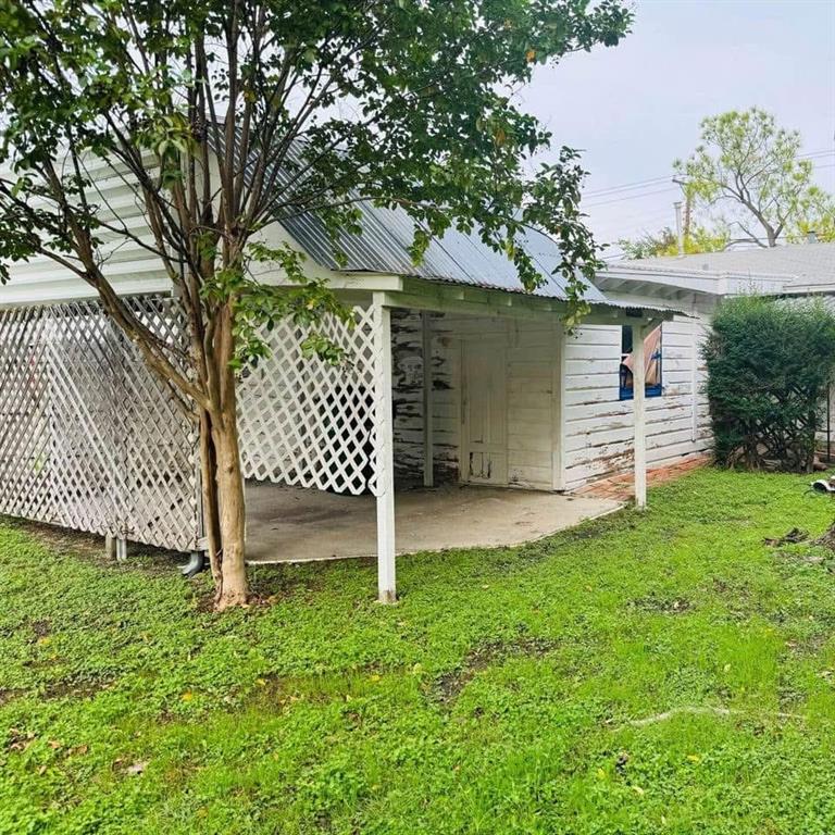 4393 Old Dallas Road Elm Mott, TX 76640 - Photo 19 of 19 View of green lawn