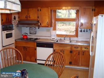 1001 Davis Road Ambler, PA 19002 - Photo 3 of 8 Gallery Image 3