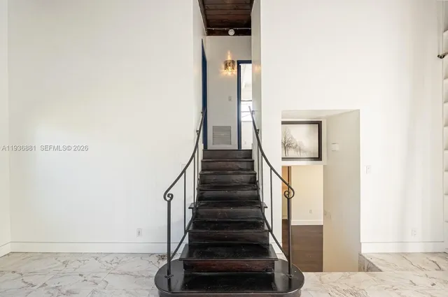 $999,000 | 2413 Nassau Lane, Fort Lauderdale, FL 33312