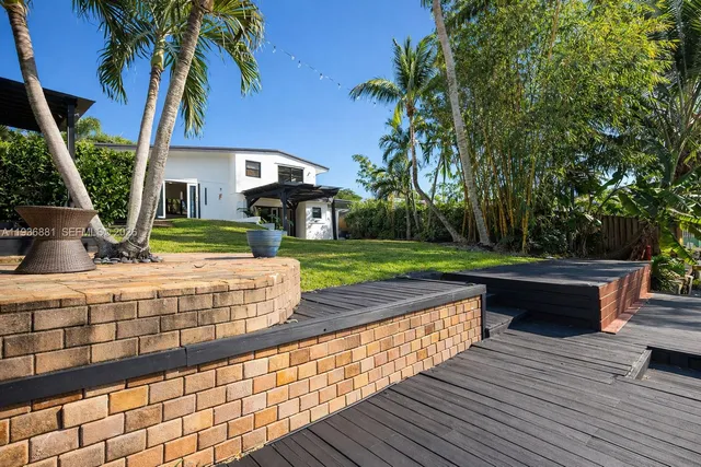 $999,000 | 2413 Nassau Lane, Fort Lauderdale, FL 33312