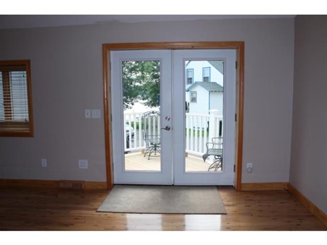 142 Chases Grove Road Derry, NH 03038 - Photo 11 of 17